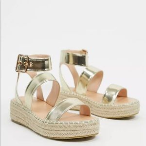 espadrille sandals in gold